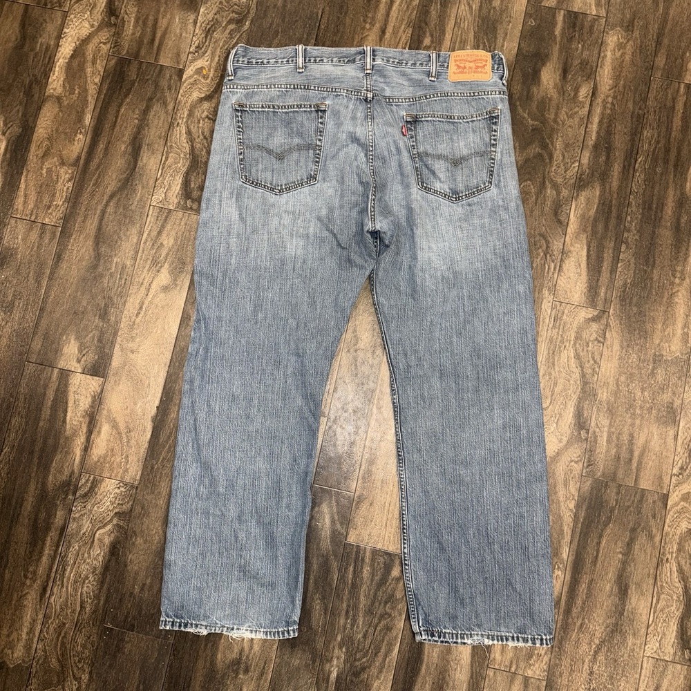Levi's 569 Relaxed Fit Faded Medium Wash Denim Jeans Men's Size 42x32 Blue Denim